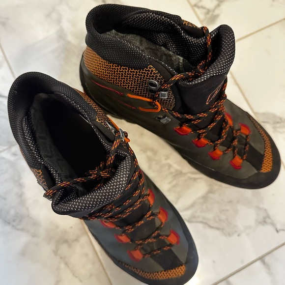 La Sportiva Trango Tech Leather Goretex Boots - Picture 8 of 8